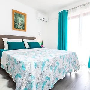 apartments-mina-malinska.primorje-gorskikotar.com/