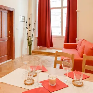 Stella Apartment