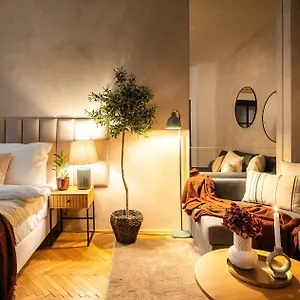 2br 1,5bath Chic Near Wenceslas Square Apartment